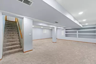 6131  Twin Oak Dr, Greendale, WI 53129 - Photo 27