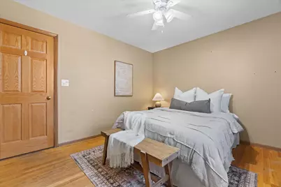 6131  Twin Oak Dr, Greendale, WI 53129 - Photo 23