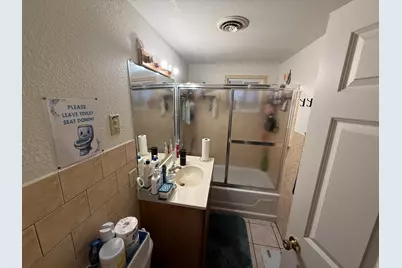 2544 S 6th St, Milwaukee, WI 53215 - Photo 5