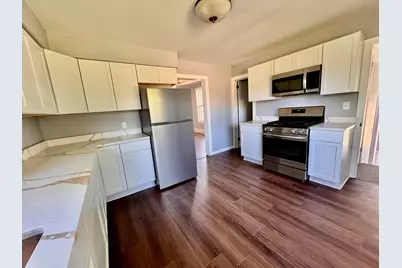 2512 S 10th St, Sheboygan, WI 53081 - Photo 7