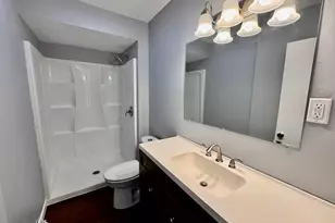 2512 S 10th St, Sheboygan, WI 53081 - Photo 9