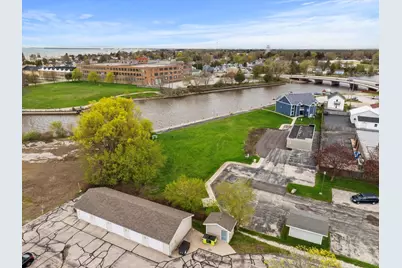 1609  16th St, Two Rivers, WI 54241 - Photo 3