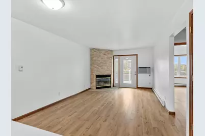 1609  16th St #Unit D, Two Rivers, WI 54241 - Photo 3