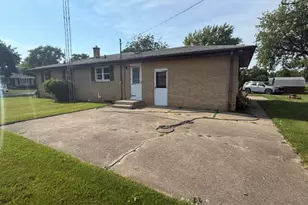 9625 Mount Pleasant Ave, Sturtevant, WI 53177 - Photo 15