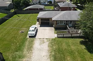 9625 Mount Pleasant Ave, Sturtevant, WI 53177 - Photo 7
