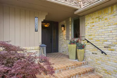 12337 N Fairway Heights Dr, Mequon, WI 53092 - Photo 7