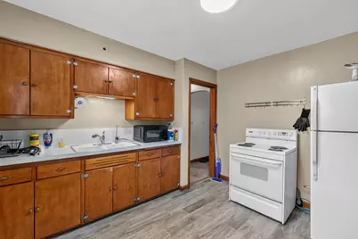 5311 W Hayes Ave #5313, West Allis, WI 53219 - Photo 13
