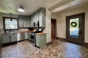 520 W Wisconsin Ave, Oconomowoc, WI 53066 - Photo 11