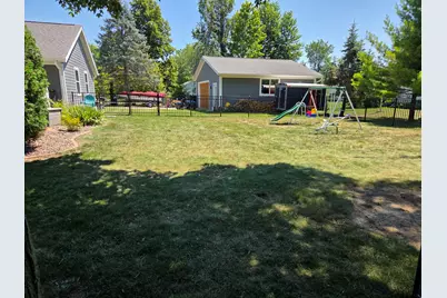 26423 S Wind Lake Rd, Racine, WI 53185 - Photo 5