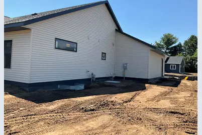1309  Academy Dr, Holmen, WI 54636 - Photo 5