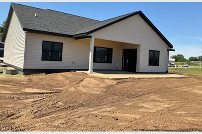 1309  Academy Dr, Holmen, WI 54636 - Photo 3