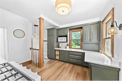 6816  Cedar St, Wauwatosa, WI 53213 - Photo 13