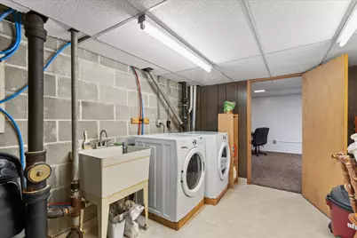9143 N 70th St, Milwaukee, WI 53223 - Photo 27