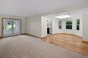943 Crestwood Dr, Burlington, WI 53105 - Photo 11