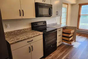 943 Crestwood Dr, Burlington, WI 53105 - Photo 7