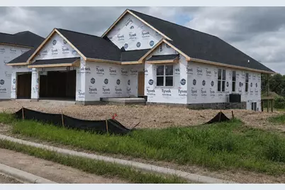 1362  Lynn Cir, Oconomowoc, WI 53066 - Photo 1
