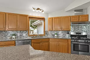 4177 W Amberidge Dr, Franklin, WI 53132 - Photo 17