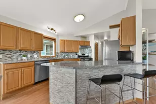 4177 W Amberidge Dr, Franklin, WI 53132 - Photo 15