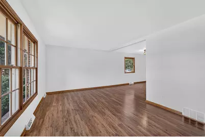 5417  Sandhill Rd, Racine, WI 53402 - Photo 13