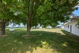 W196 County Rd CW, Ixonia, WI 53036 - Photo 21