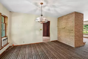 S23W23085 E Broadway, Waukesha, WI 53186 - Photo 9