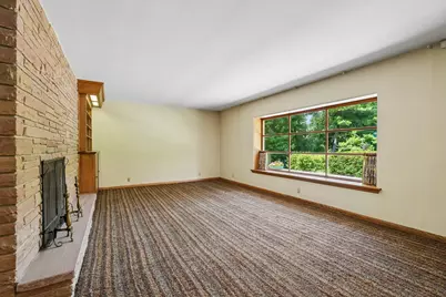 S23W23085 E Broadway -, Waukesha, WI 53186 - Photo 5