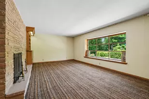 S23W23085 E Broadway, Waukesha, WI 53186 - Photo 5