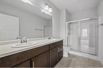 16791 W Wynfield Ct, New Berlin, WI 53151 - Photo 13