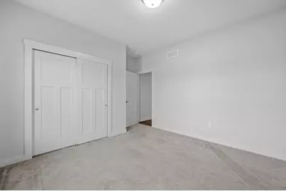 16791 W Wynfield Ct, New Berlin, WI 53151 - Photo 15