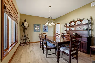 1606 S Carver Ln, Appleton, WI 54914 - Photo 11