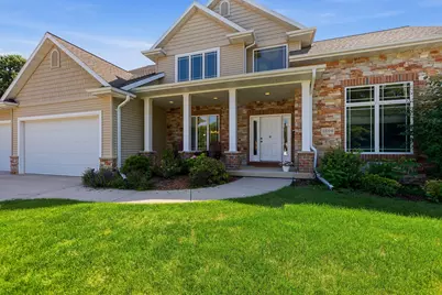 1606 S Carver Ln, Appleton, WI 54914 - Photo 1