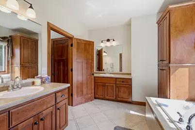 1606 S Carver Ln, Appleton, WI 54914 - Photo 35