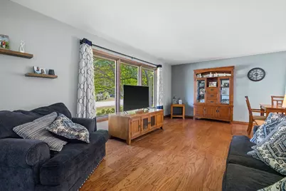 2119  Fireside Dr, Racine, WI 53402 - Photo 11