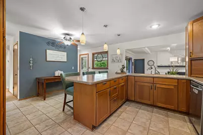 2119  Fireside Dr, Racine, WI 53402 - Photo 19