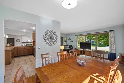 2119  Fireside Dr, Racine, WI 53402 - Photo 5