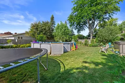 2119  Fireside Dr, Racine, WI 53402 - Photo 37