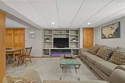 2119  Fireside Dr, Racine, WI 53402 - Photo 23