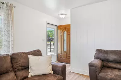 3940  Lasalle St, Racine, WI 53402 - Photo 5