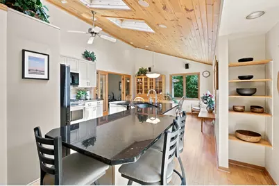 S23W26149  Canterbury Ln, Waukesha, WI 53188 - Photo 5
