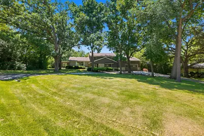 S23W26149  Canterbury Ln, Waukesha, WI 53188 - Photo 3