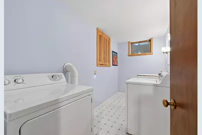 955  Katherine Dr, Elm Grove, WI 53122 - Photo 31