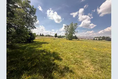 2530 W Waukau Ave, Oshkosh, WI 54904 - Photo 9