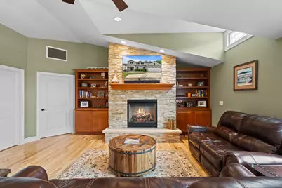 211  3rd Ave, Fontana, WI 53125 - Photo 19