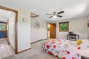 6964 N Braeburn Ln, Glendale, WI 53209 - Photo 37