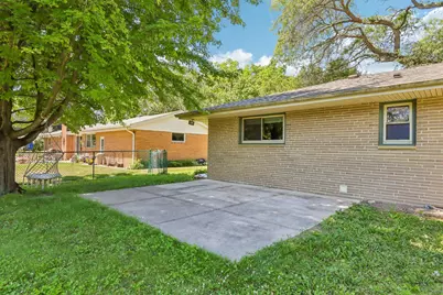 6964 N Braeburn Ln, Glendale, WI 53209 - Photo 63