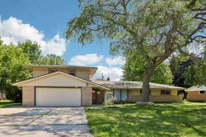 6964 N Braeburn Ln, Glendale, WI 53209 - Photo 1