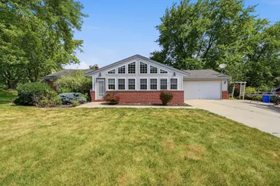 16730  Willow Ridge Ln, Brookfield, WI 53005 - Photo 3