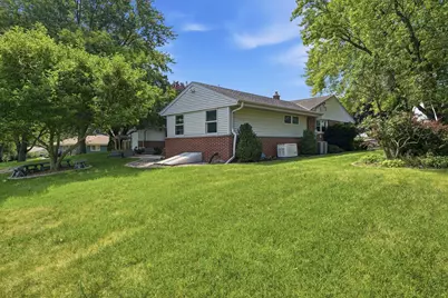 16730  Willow Ridge Ln, Brookfield, WI 53005 - Photo 39