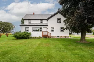 W184 County Rd CW, Ixonia, WI 53036 - Photo 5