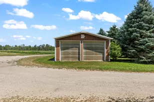 W184 County Rd CW, Ixonia, WI 53036 - Photo 35